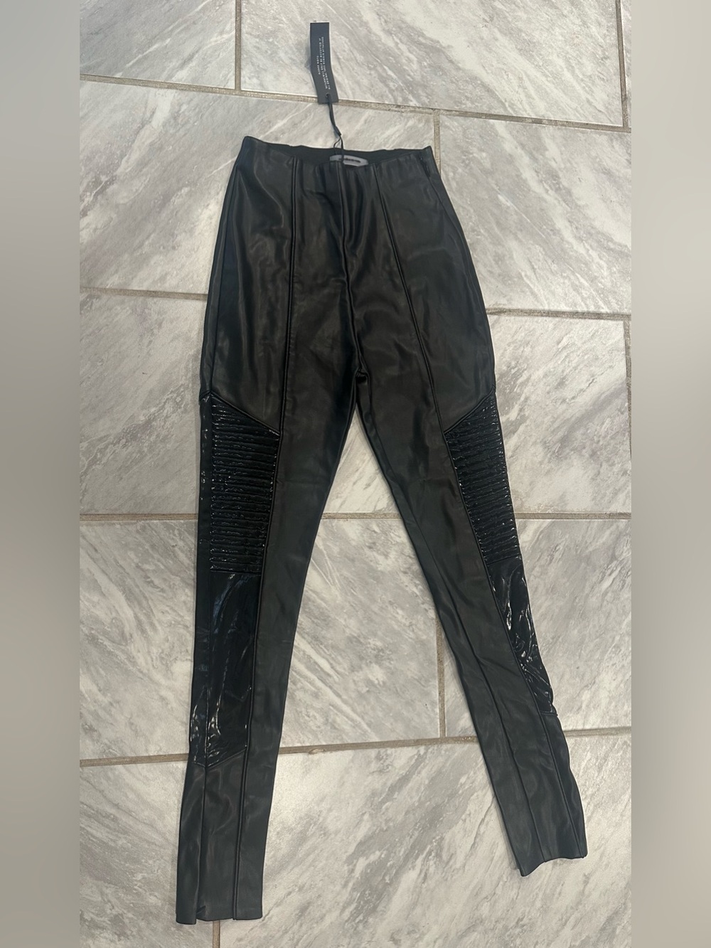 NWT MANIERE DE VOIR Womens Black High Rise Faux Leather Skinny Pants Size 4 US